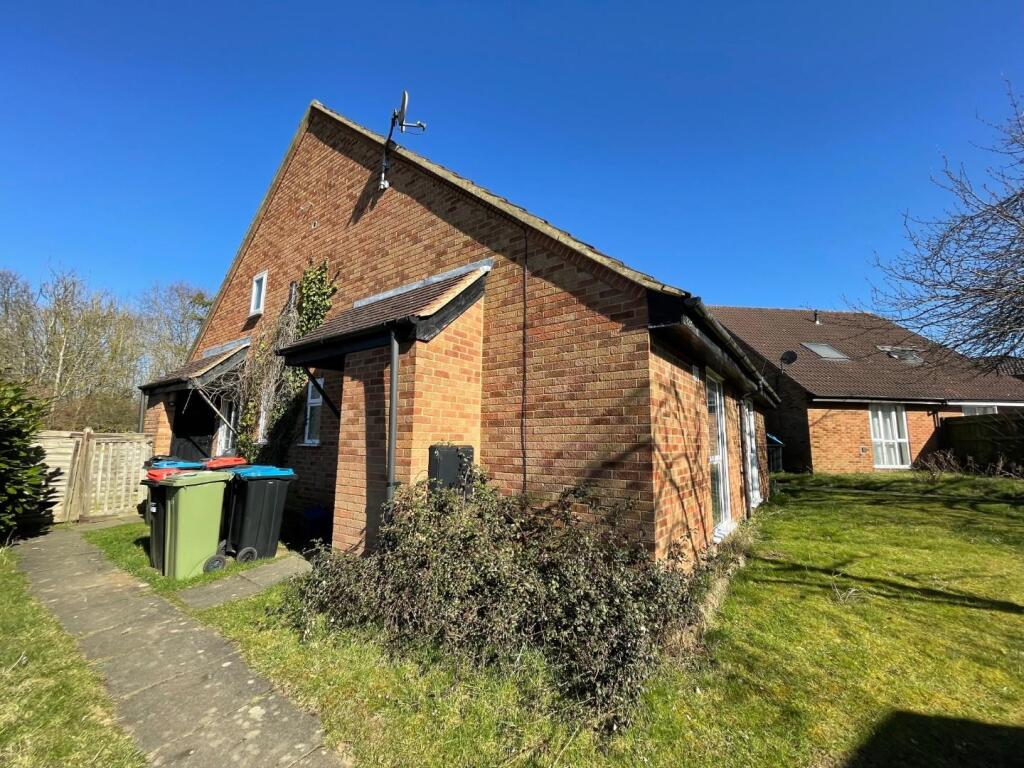 Main image of property: Favell Drive, Furzton, Milton Keynes, MK4