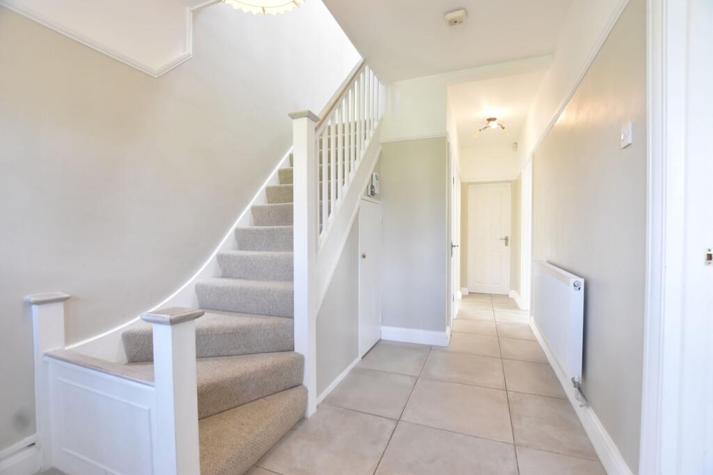 House in Mole Valley, Surrey - View 4