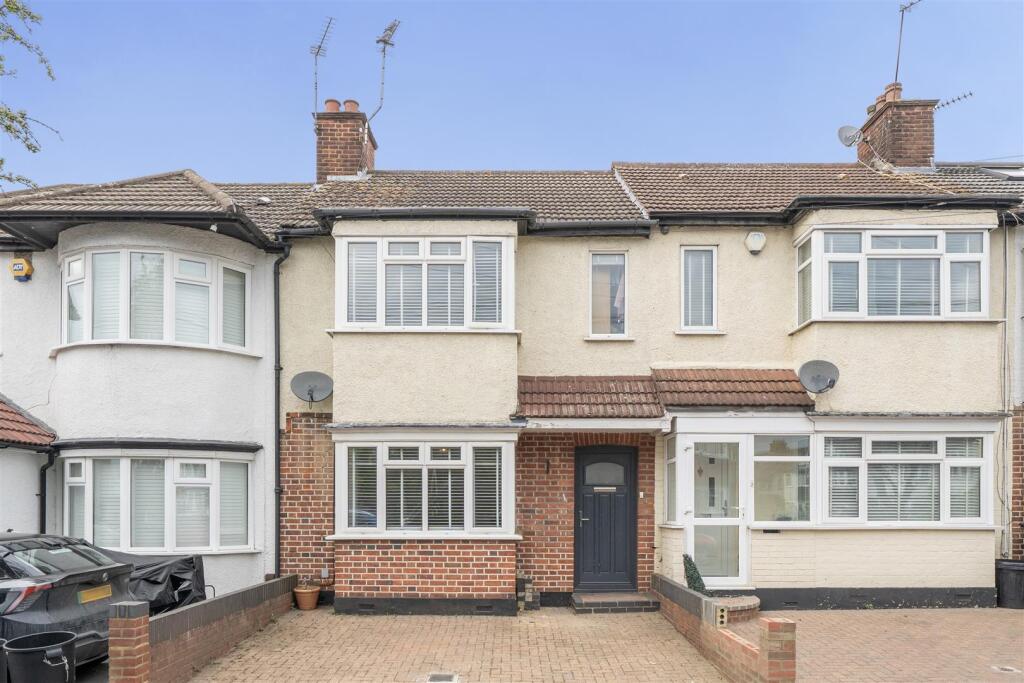 Main image of property: Chelston Road, Ruislip, HA4