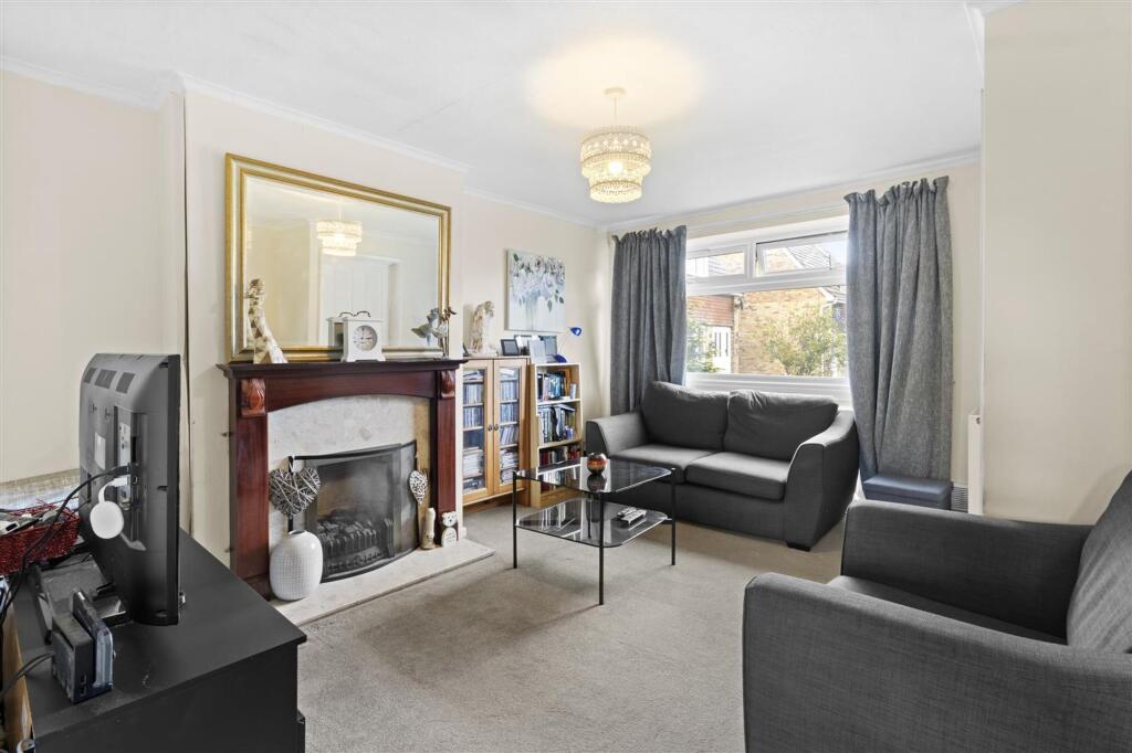 Farmlands Close, Polegate, BN26 photo 5