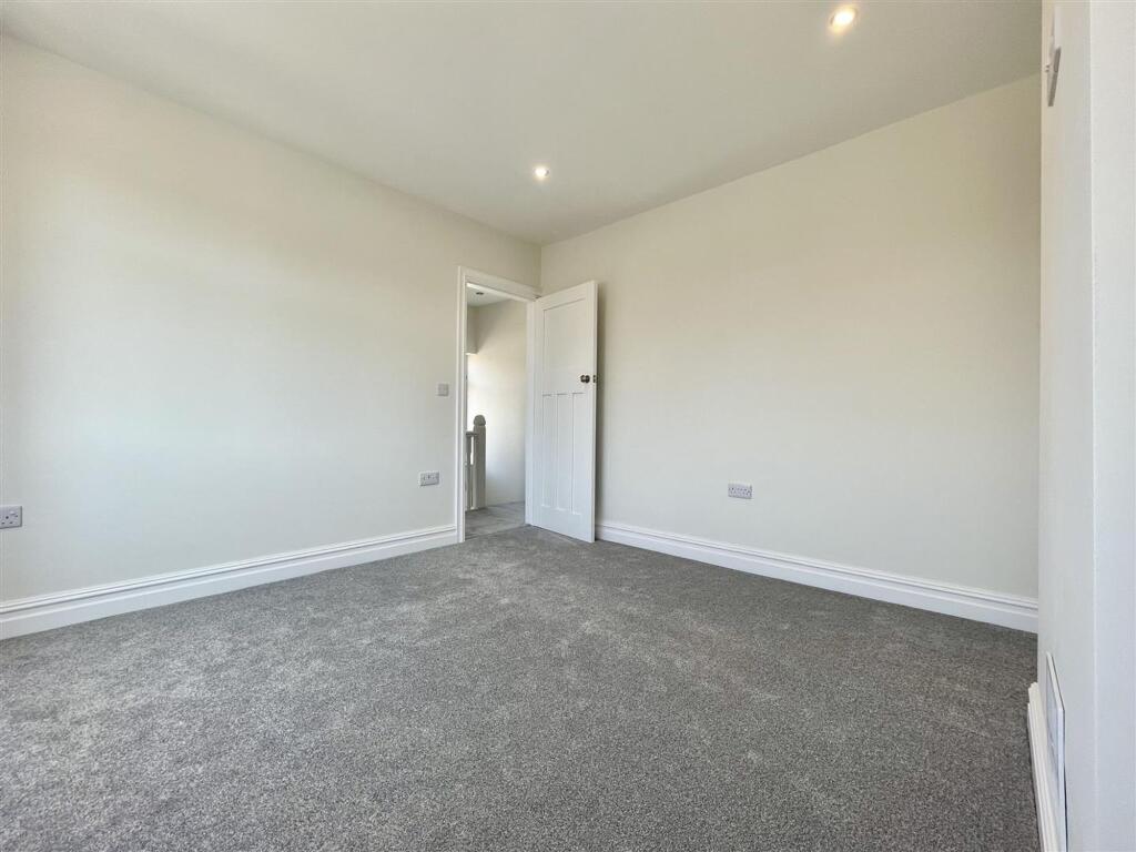 Broadmeadow Road, Weymouth, DT4 photo 2