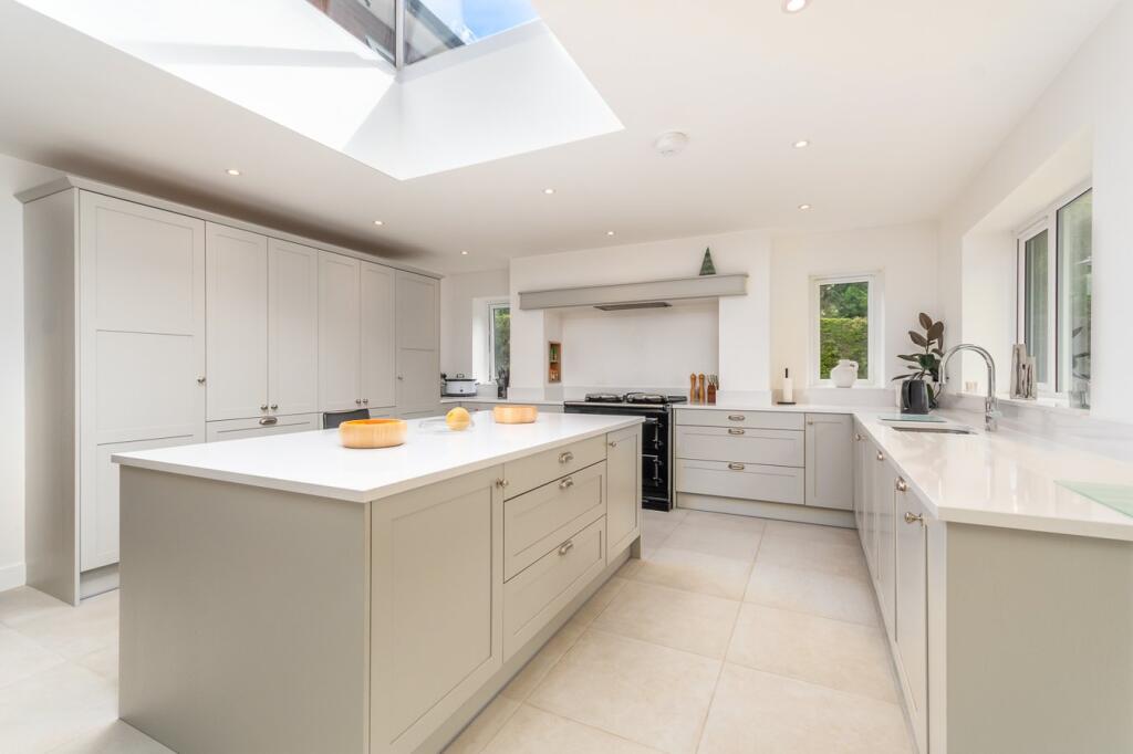 Additional image 2 of Brook End Drive, Henley in Arden, Warwickshire, B95