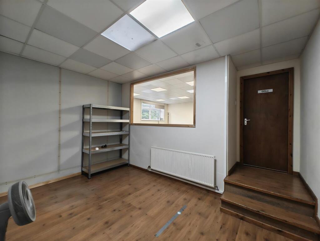 Unit 30, Chadkirk Business Park - View 4
