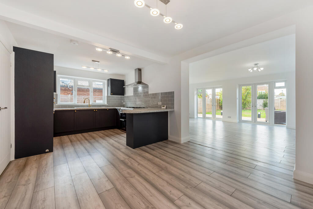 House in Portsmouth - View 4