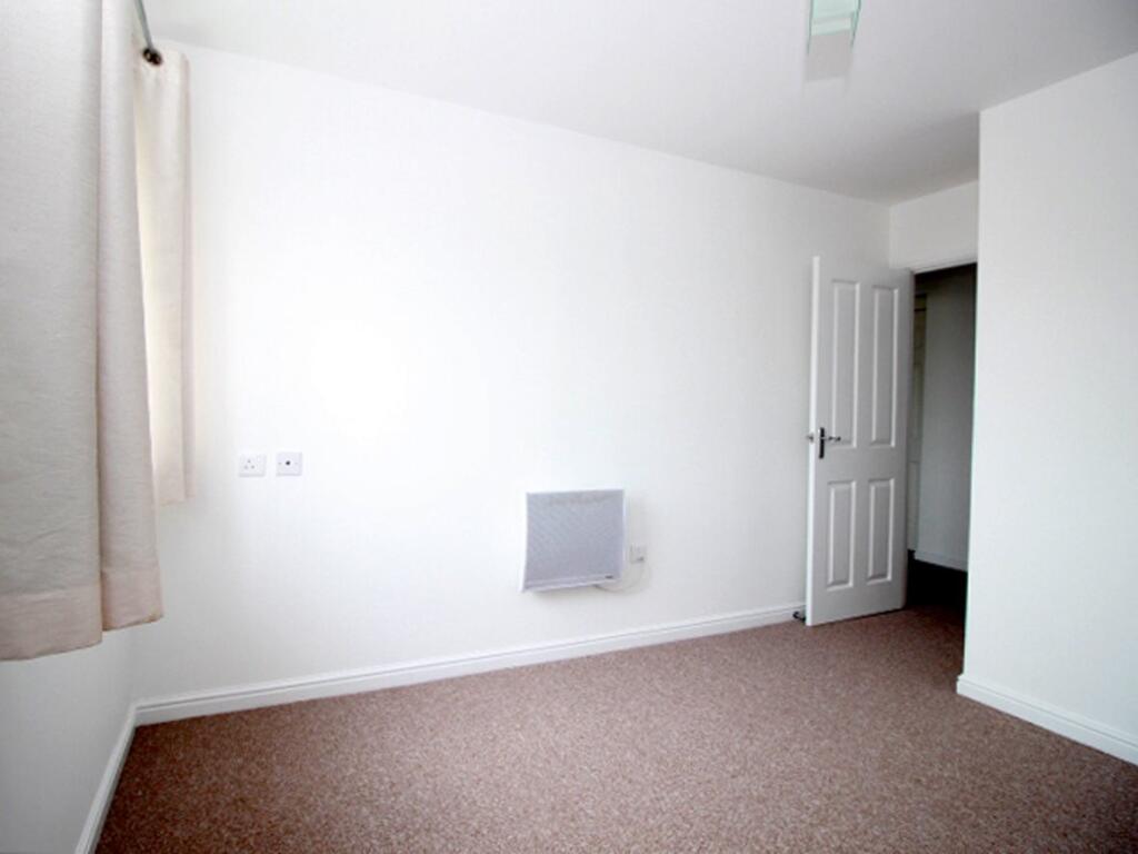 Apartment in Plymouth - View 3