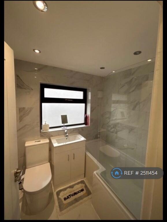 Main image of property: Eyhurst Close, London, NW2