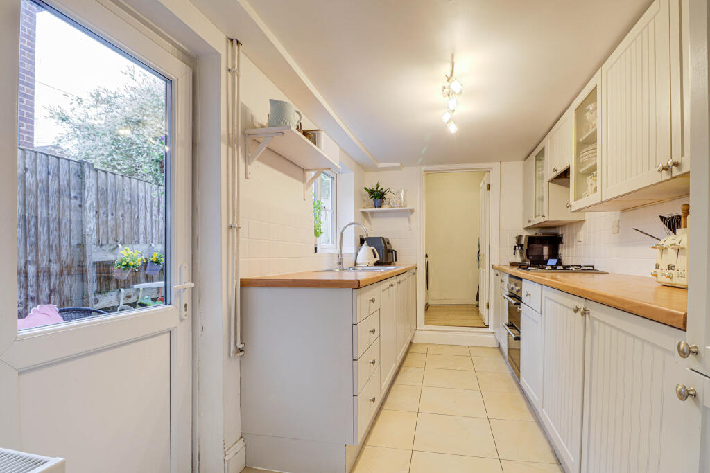 House in Dacorum, Markyate - View 3