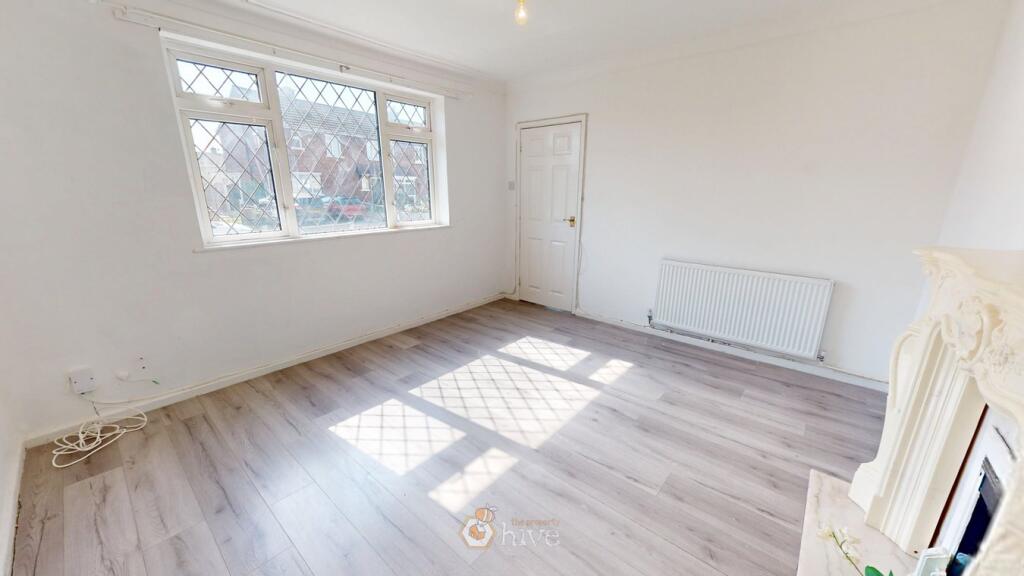 House in Doncaster, Armthorpe - More