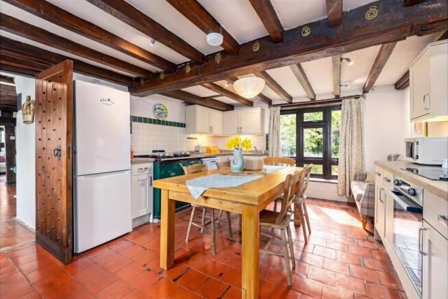 Kitchen 01