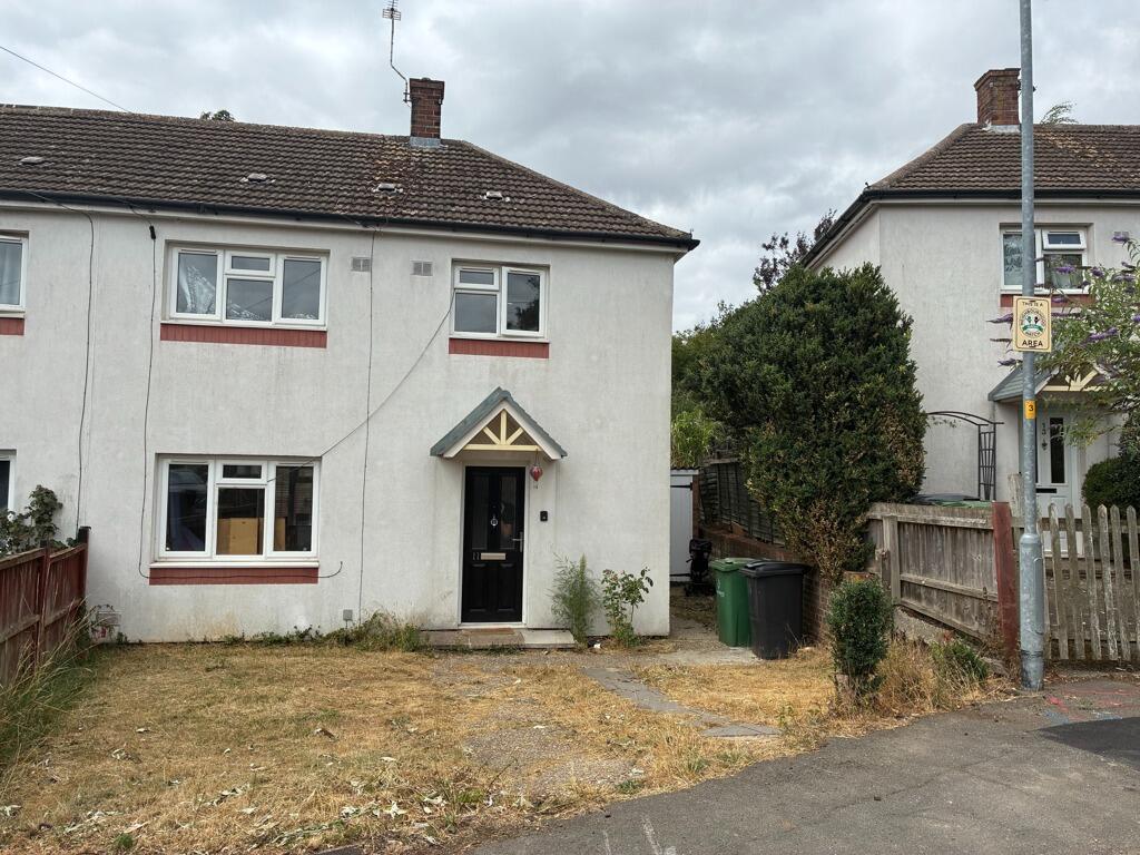 3-bed semi-detached on 11 Manor Way, Swaffham PE37 7JR, £80,000
