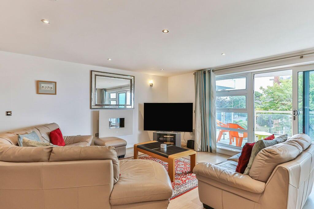Apartment in Bournemouth - View 5