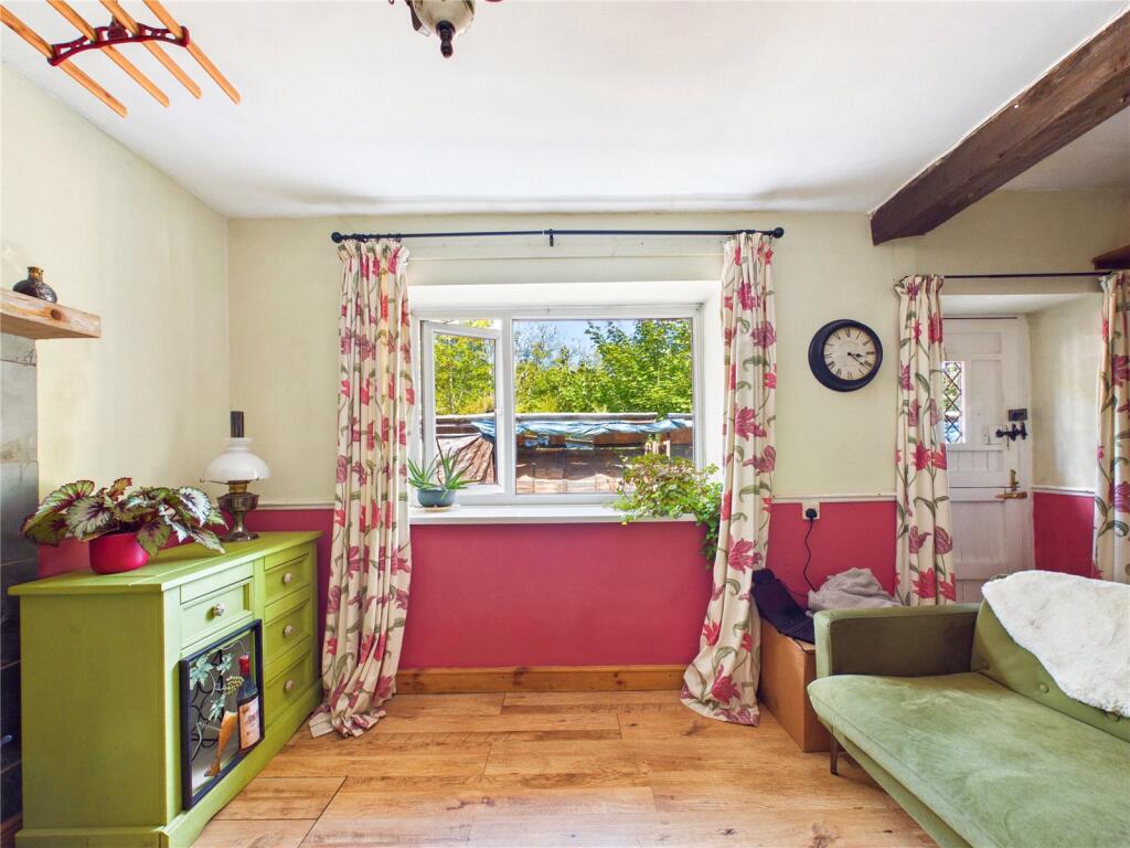 House in Swansea, Llanstadwell - View 5