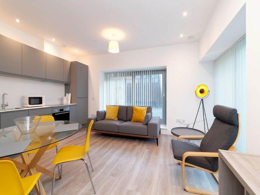 Apartment in Edinburgh - View 3