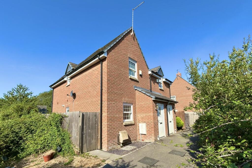 Main image of property: Queen's Crescent, Shrivenham, SN6