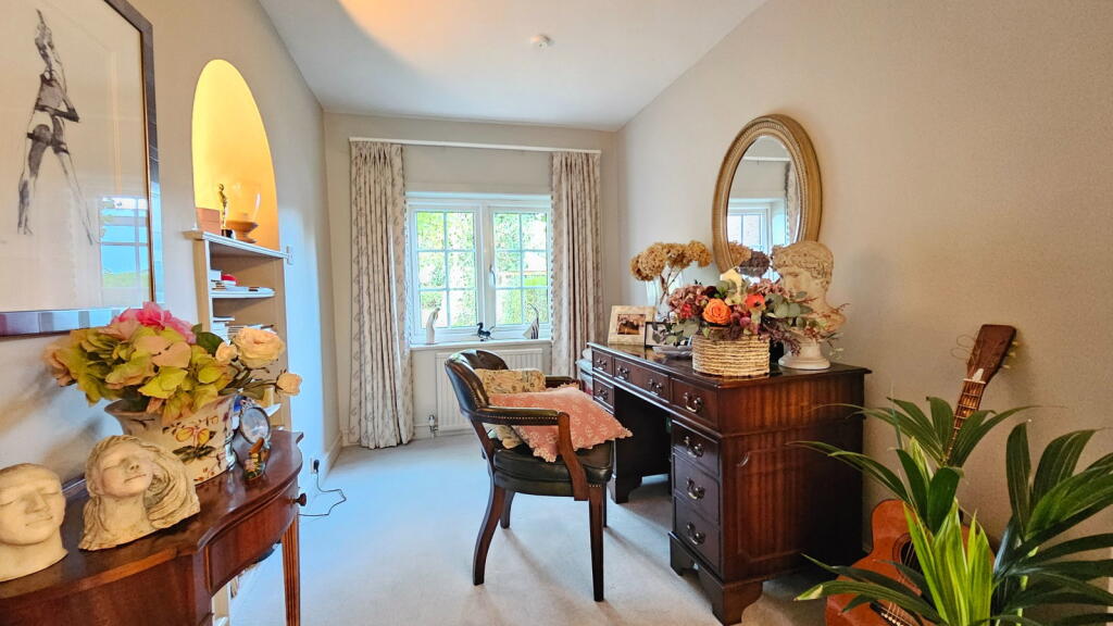 House in Reading - View 4
