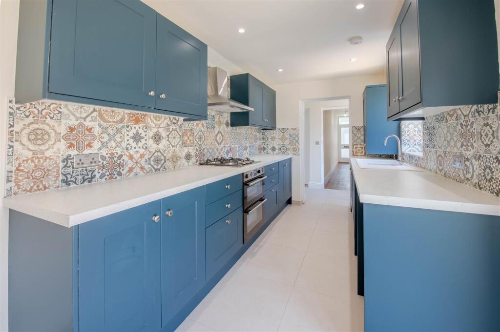 Cromwell Road, Rushden - View 5