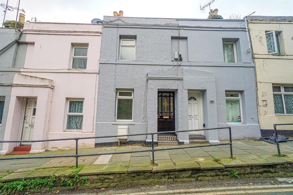 Main image of property: Cambridge Road, Hastings