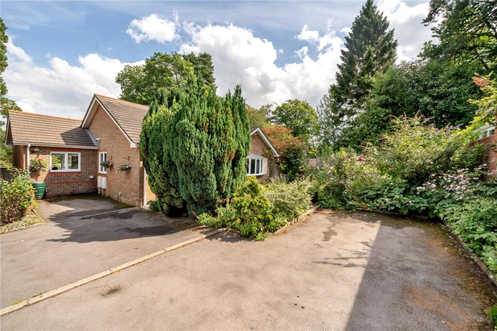 Main image of property: Huntingford Close, Hindhead, Surrey, GU26
