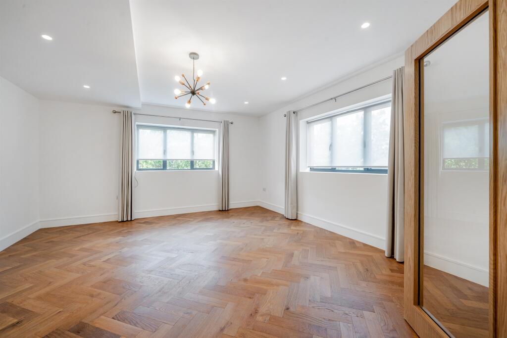 Additional image 4 of Wildwood Avenue, Bricket Wood, St. Albans