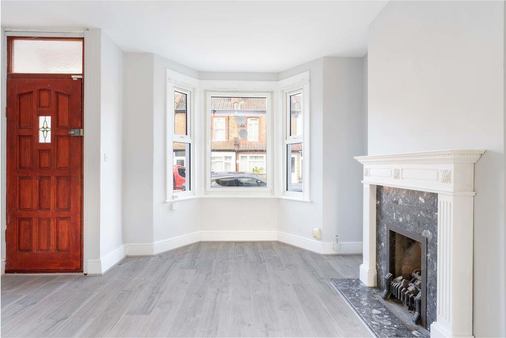 House in London - View 3