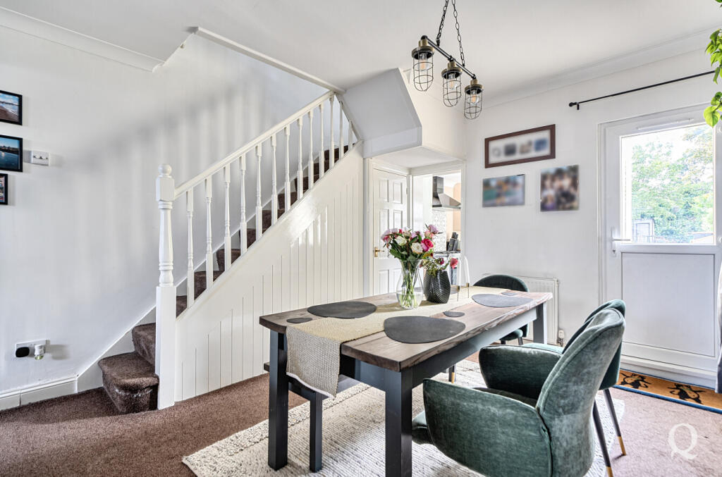 House in Swale, Grove Park, Chalkwell - More