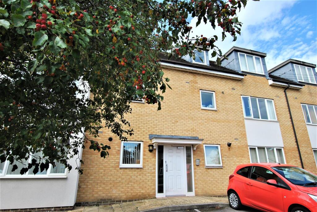 Main image of property: Ridgemount Gardens, Whitchurch