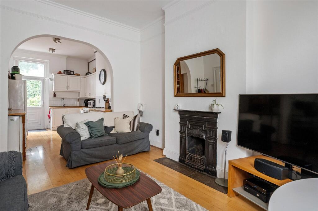 House in London, Finsbury Park - View 3