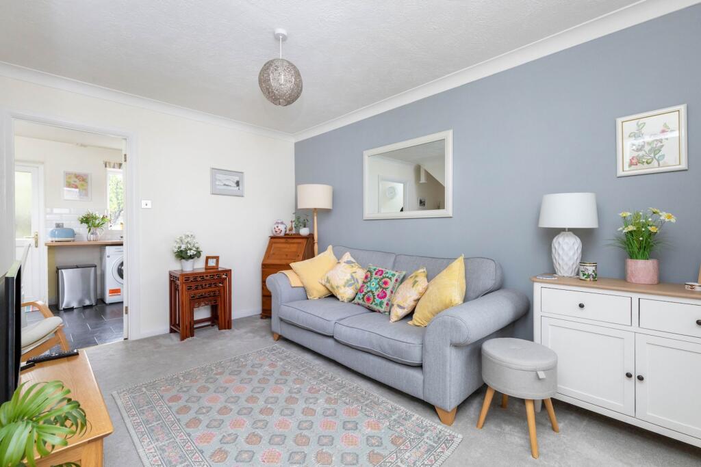 House in Horsham, Roffey, North Horsham - View 3