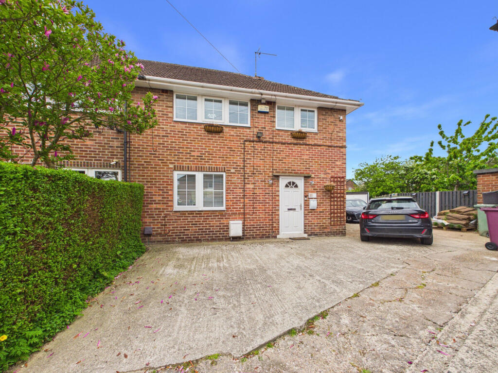 Main image of property: Cromford Road, Clay Cross, S45