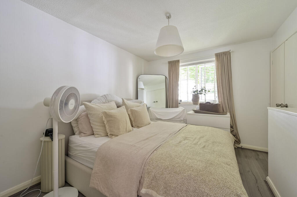 House in London, Wandsworth - View 4