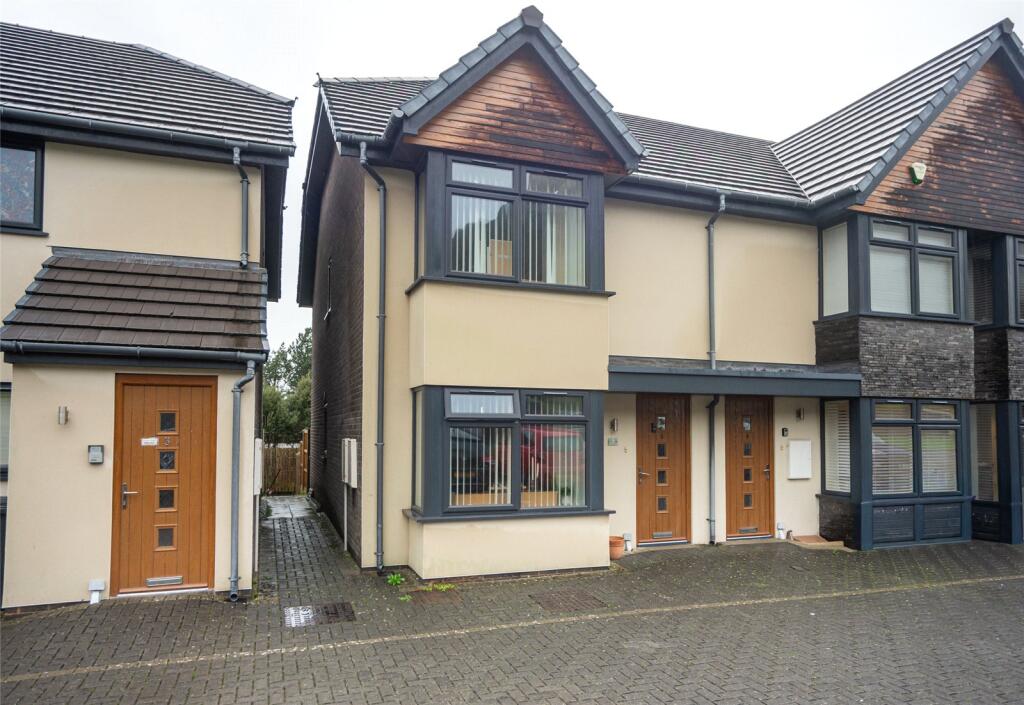 Main image of property: Glan View, Penmaenmawr Road, Llanfairfechan, Conwy, LL33