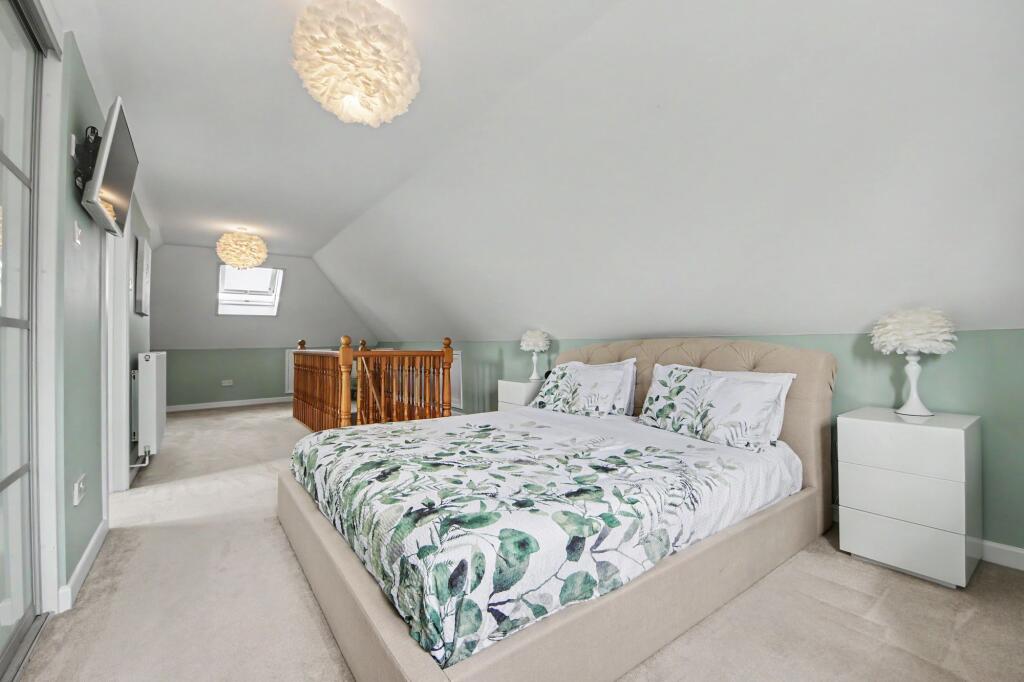 House in Southampton, Botany Bay - View 3