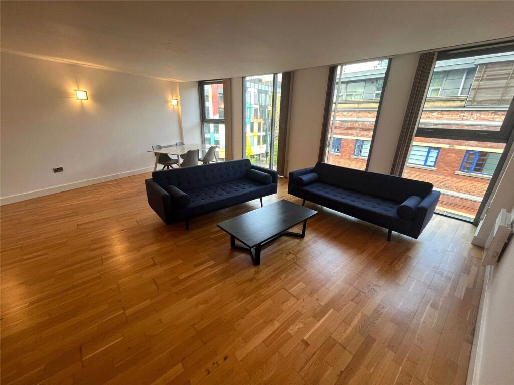 Apartment in Manchester - View 4