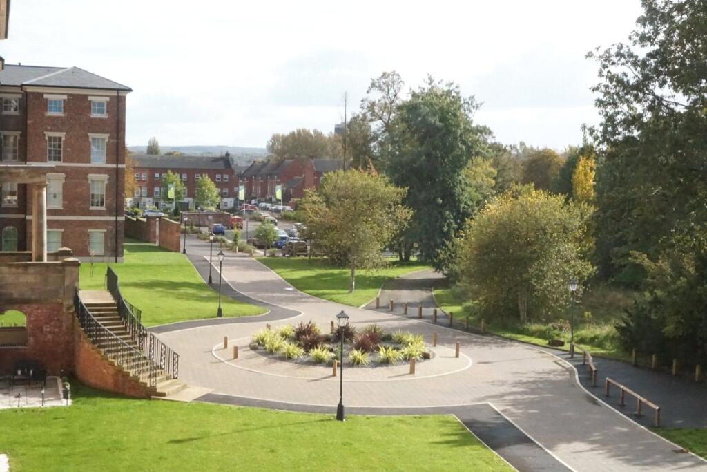 St. Georges Parkway, Stafford, Staffordshire, ST16 photo 3