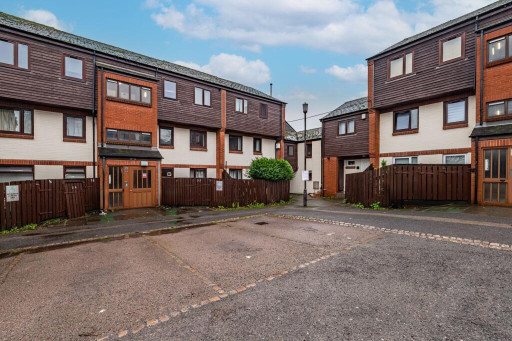 Main image of property: Carter Gate, Nottingham, NG1