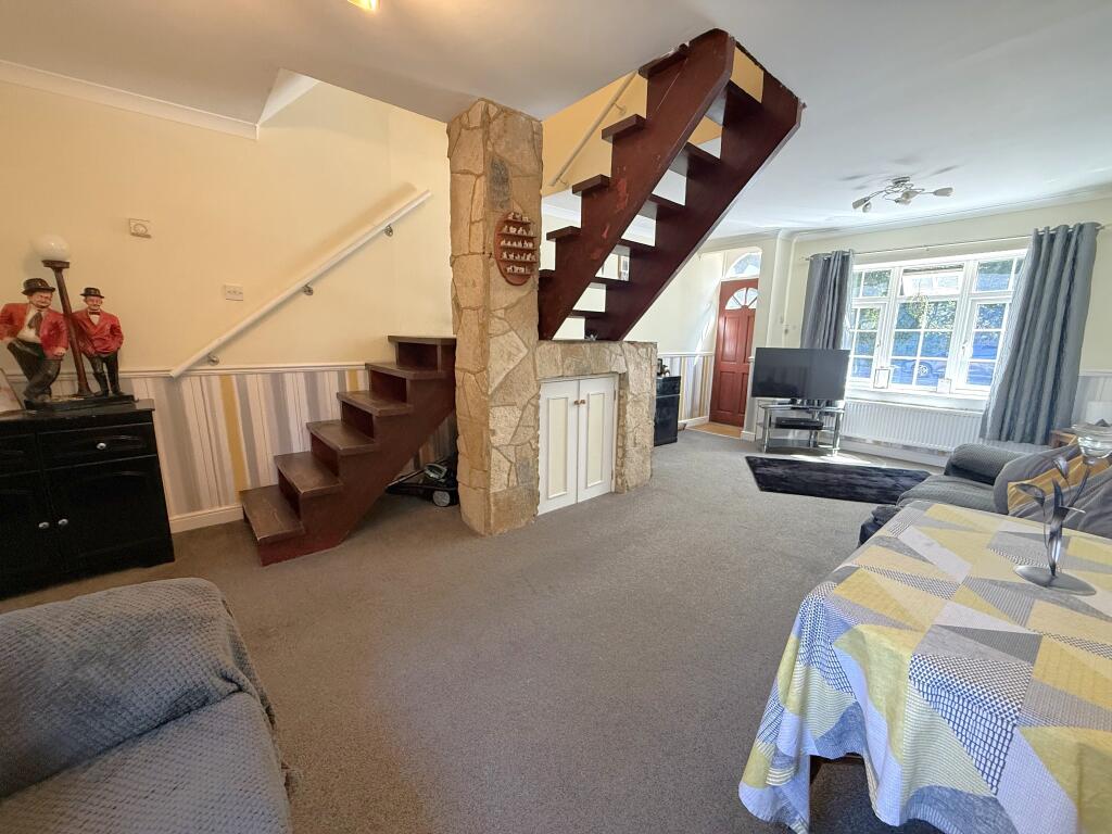 House in Southampton - View 5