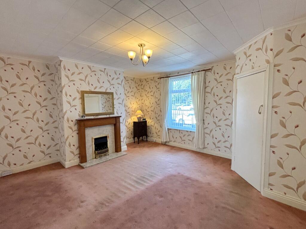 High Fernley Road, Wyke, Bradford, BD12 photo 3