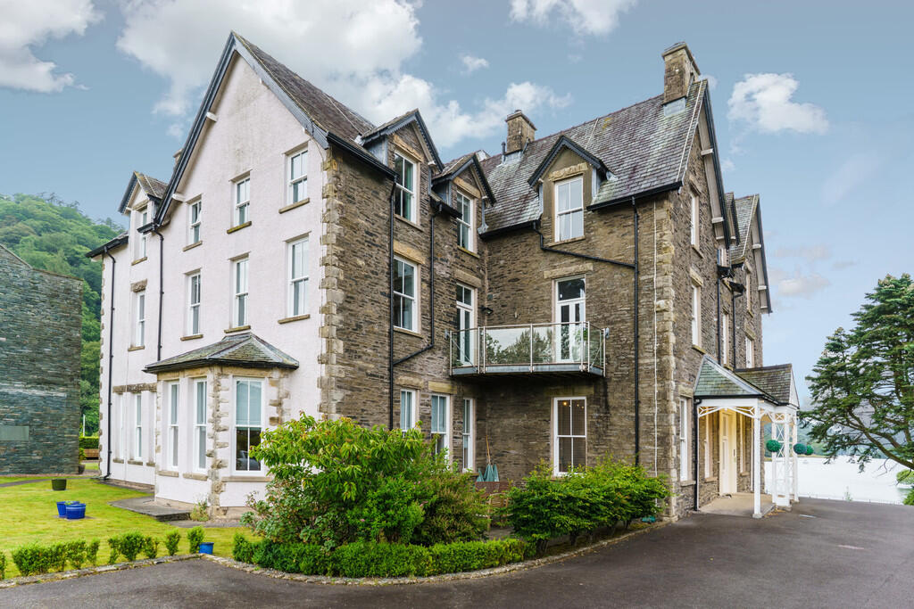 1 The Ferry House, Far Sawrey, Ambleside, Cumbria, LA22 0LZ photo 2