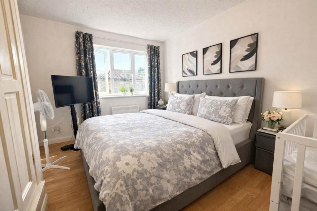 Main image of property: Siskin Close, Borehamwood