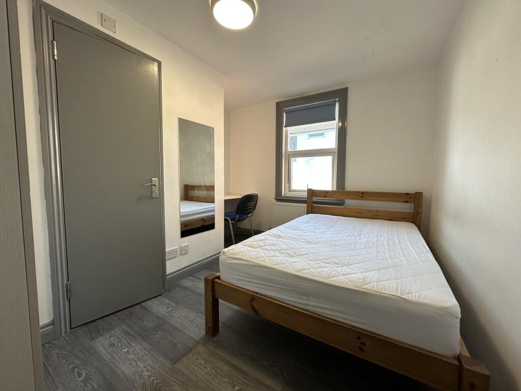 Main image of property: Warwick New Road, LEAMINGTON SPA
