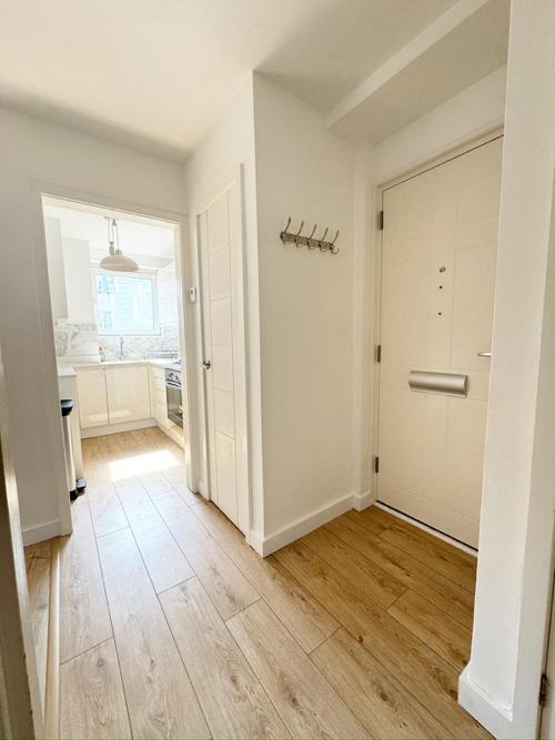 Apartment in London - More