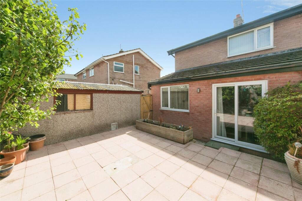 House in Conwy - More