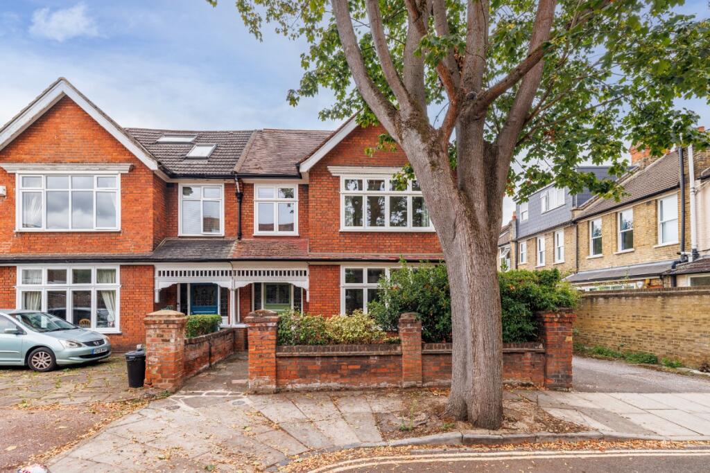 Main image of property: Chestnut Avenue, SW14