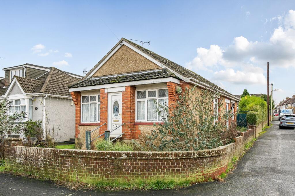 Main image of property: Victoria Avenue, Waterlooville, PO7