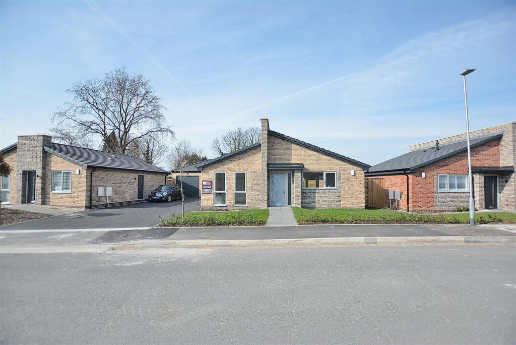 House in Mansfield, Nottinghamshire - View 4