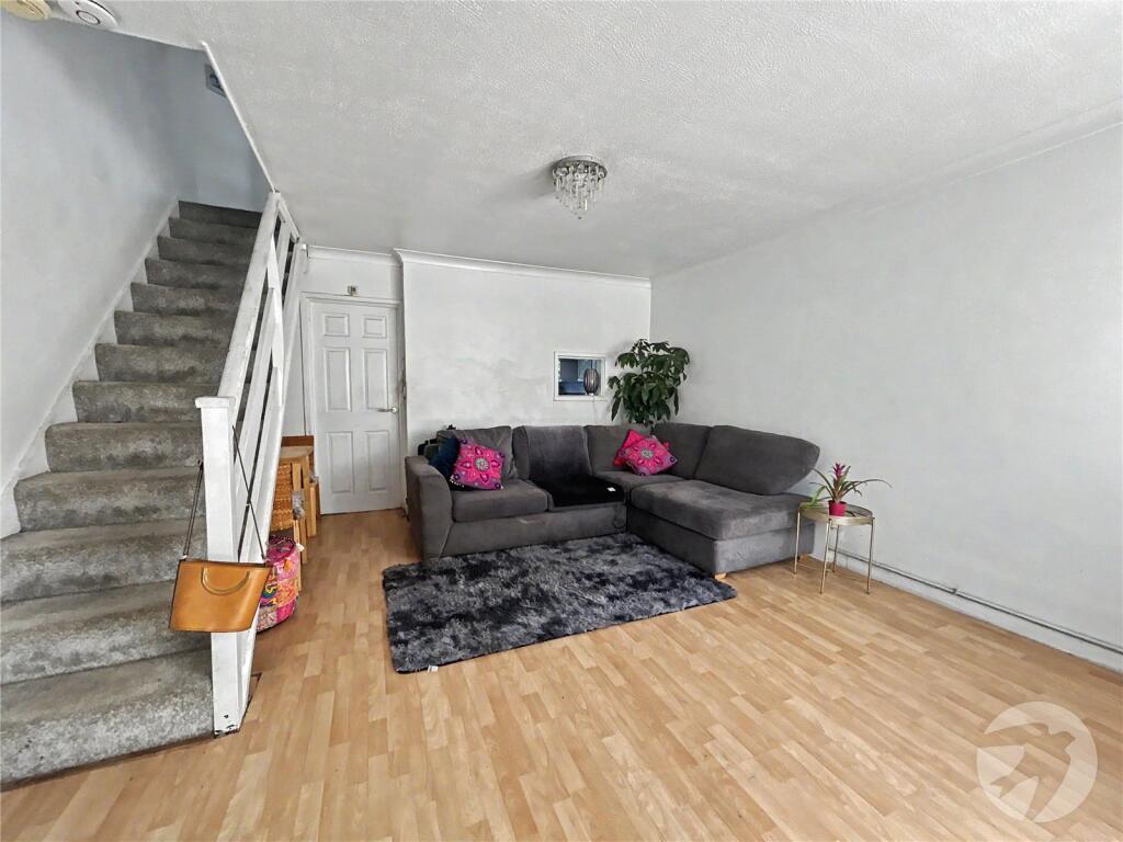 House in Dartford - View 4