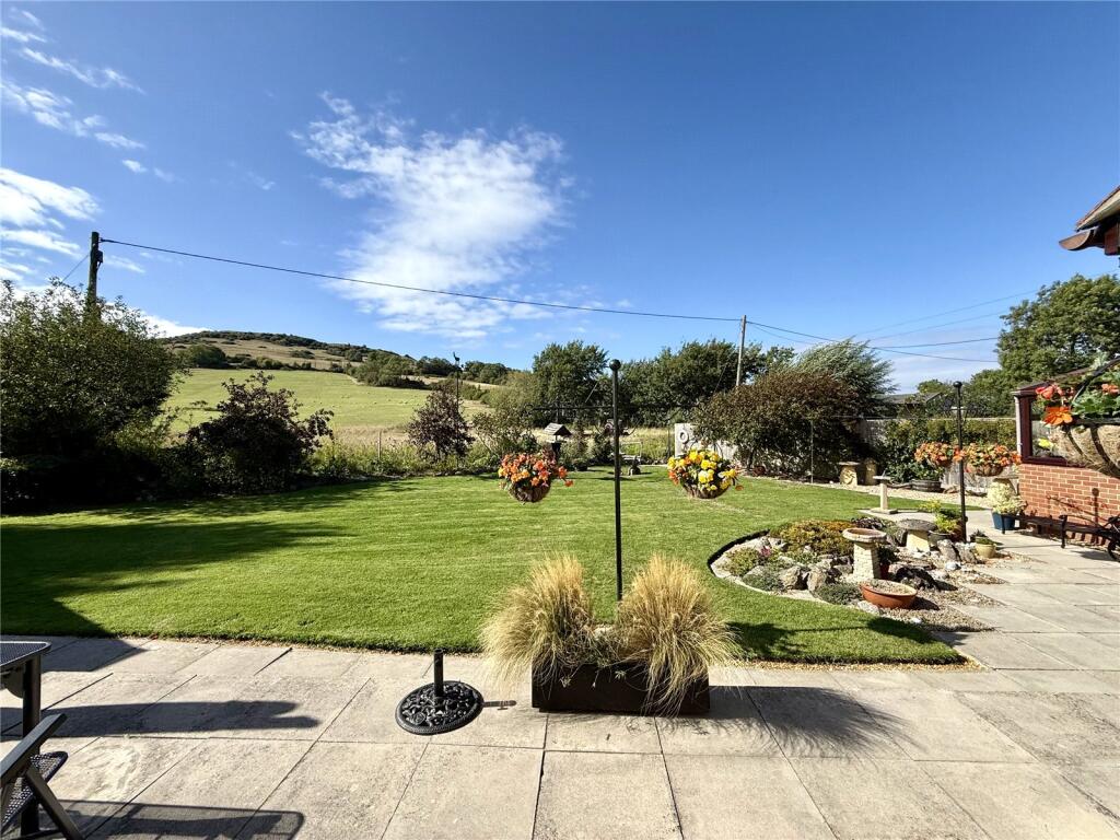 House in East Brent, Somerset - View 2