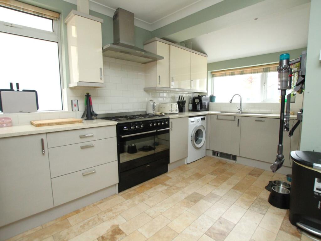Rossmore Road, Parkstone, POOLE, BH12 photo 4