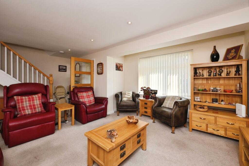House in Thurrock, Essex - View 3