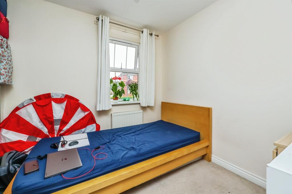 Apartment in Ashfield, Hucknall - View 5